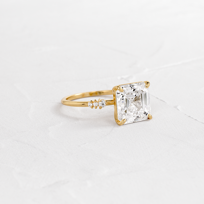 Solitaire-Oval Lab Grown Diamond Engagement Ring