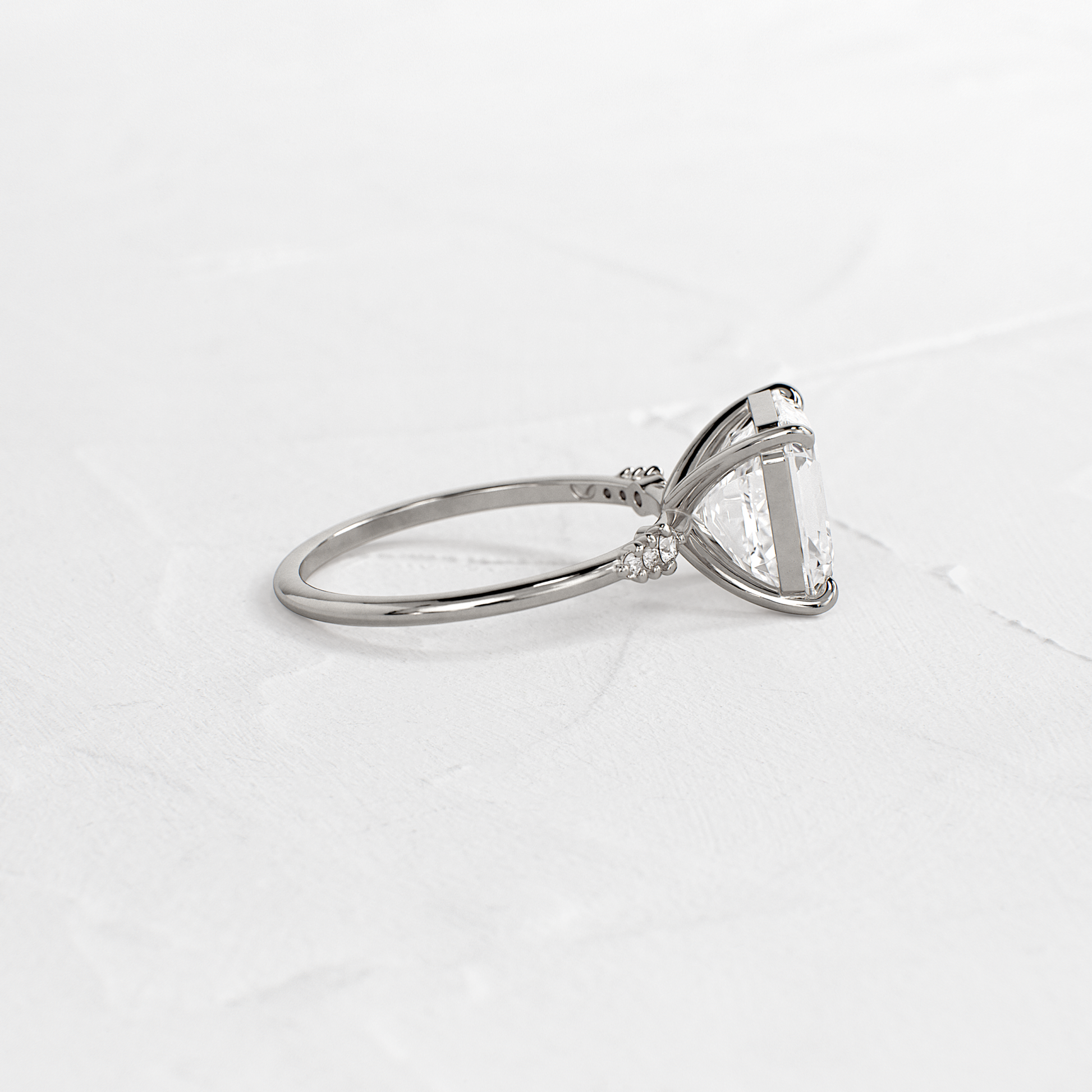 Solitaire-Oval Lab Grown Diamond Engagement Ring