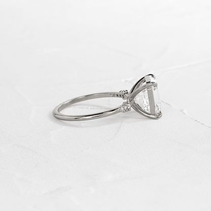 Solitaire-Oval Lab Grown Diamond Engagement Ring