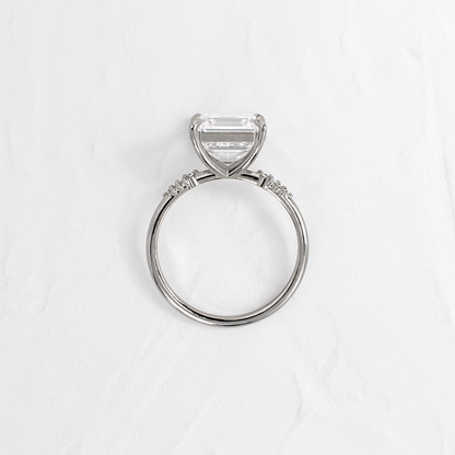 Solitaire-Oval Lab Grown Diamond Engagement Ring