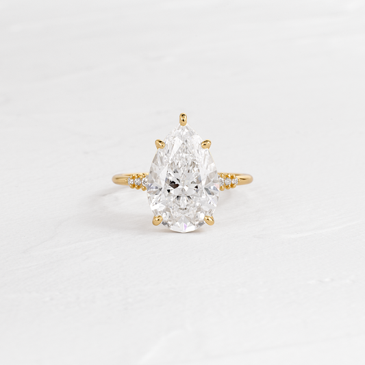 Solitaire-Oval Lab Grown Diamond Engagement Ring
