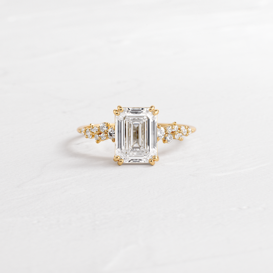 Solitaire-Oval Lab Grown Diamond Engagement Ring