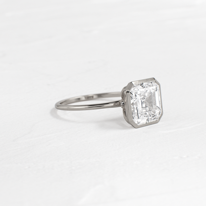 Solitaire-Oval Lab Grown Diamond Engagement Ring