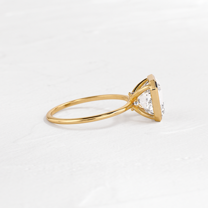 Solitaire-Oval Lab Grown Diamond Engagement Ring