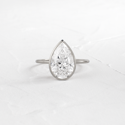 Solitaire-Oval Lab Grown Diamond Engagement Ring