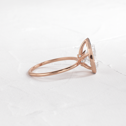 Solitaire-Oval Lab Grown Diamond Engagement Ring