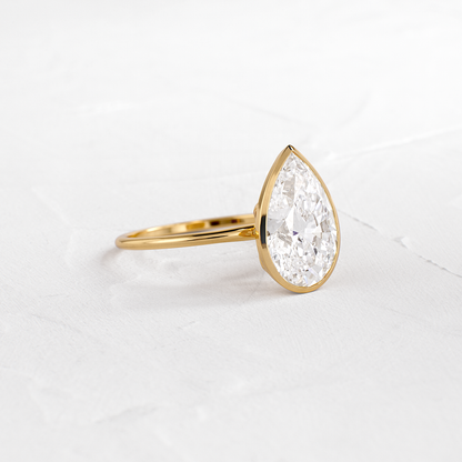 Solitaire-Oval Lab Grown Diamond Engagement Ring