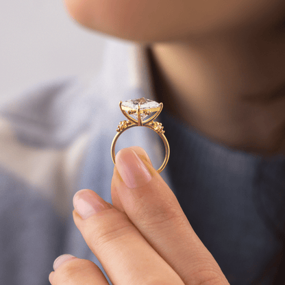 Solitaire-Oval Lab Grown Diamond Engagement Ring