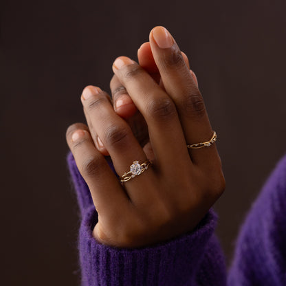 Solitaire-Oval Lab Grown Diamond Engagement Ring