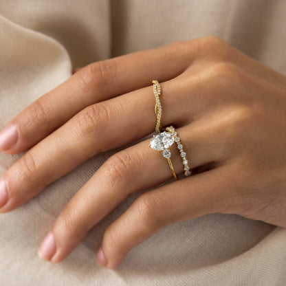 Three Stone-Oval Lab Grown Diamond Engagement Ring