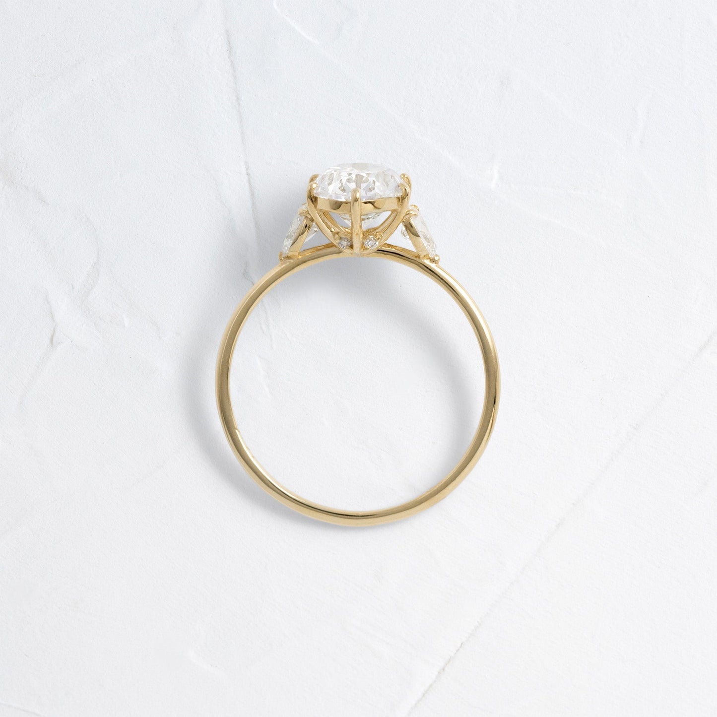 Solitaire-Oval Lab Grown Diamond Engagement Ring