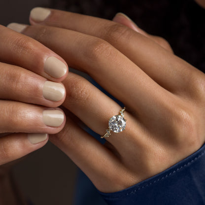 Solitaire-Oval Lab Grown Diamond Engagement Ring
