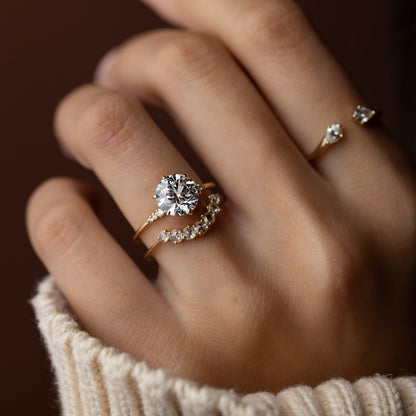 Solitaire-Oval Lab Grown Diamond Engagement Ring