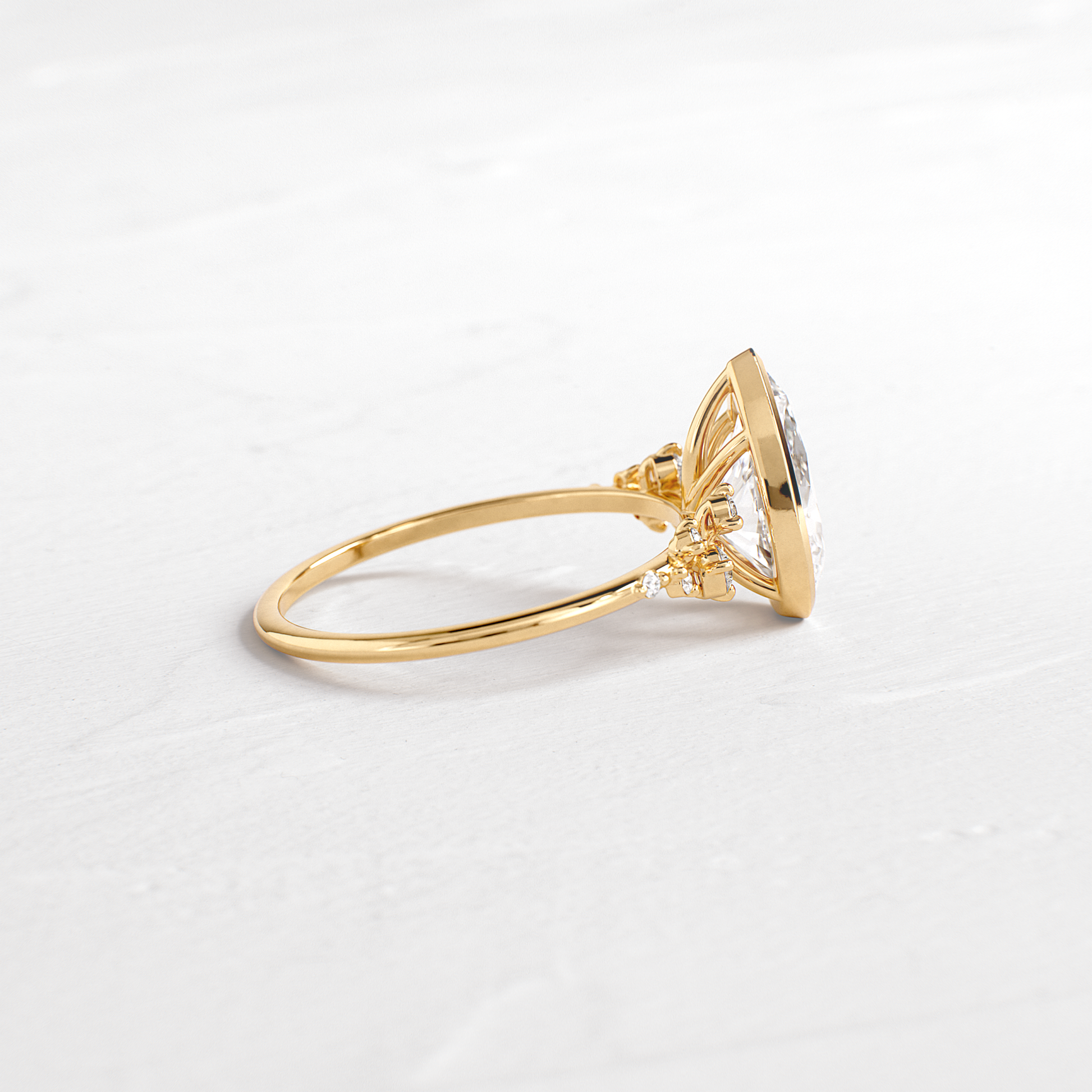 Solitaire-Oval Lab Grown Diamond Engagement Ring