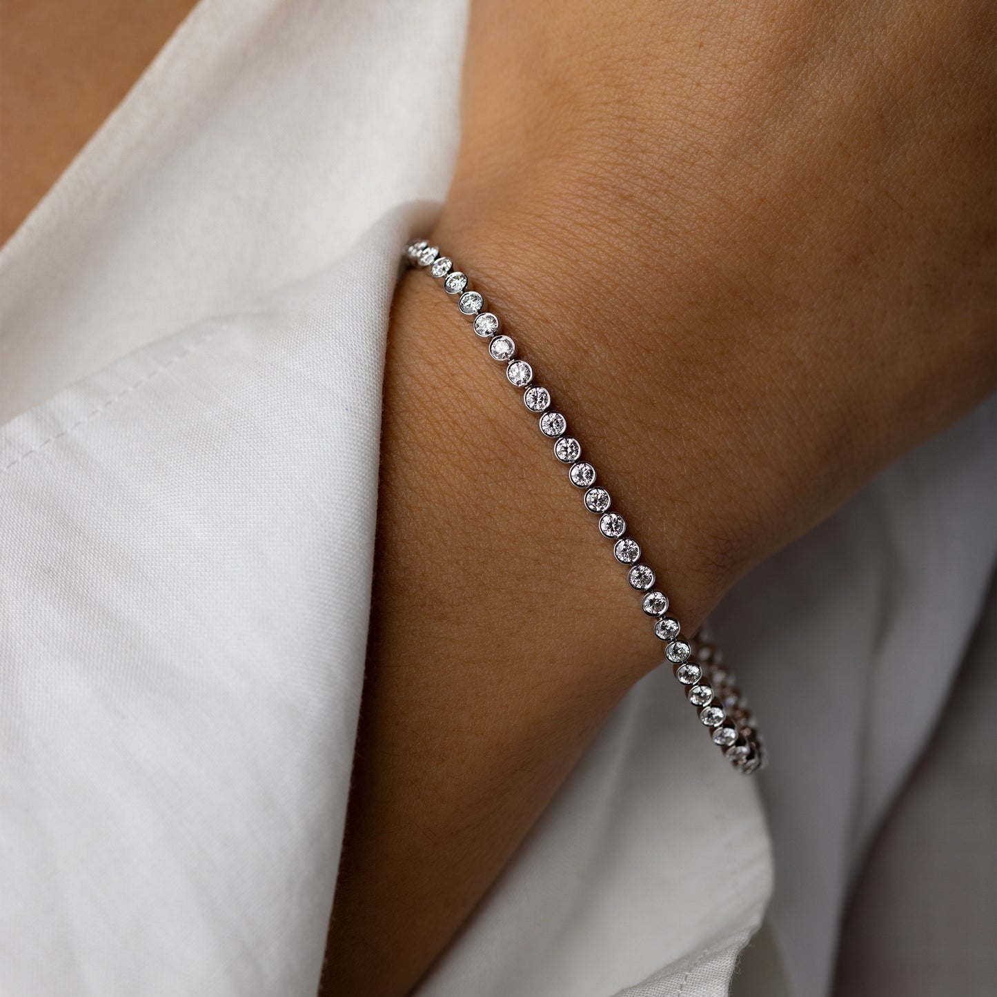 Solitaire Bezel-1.0 CT Oval Lab Grown Diamond Bracelets