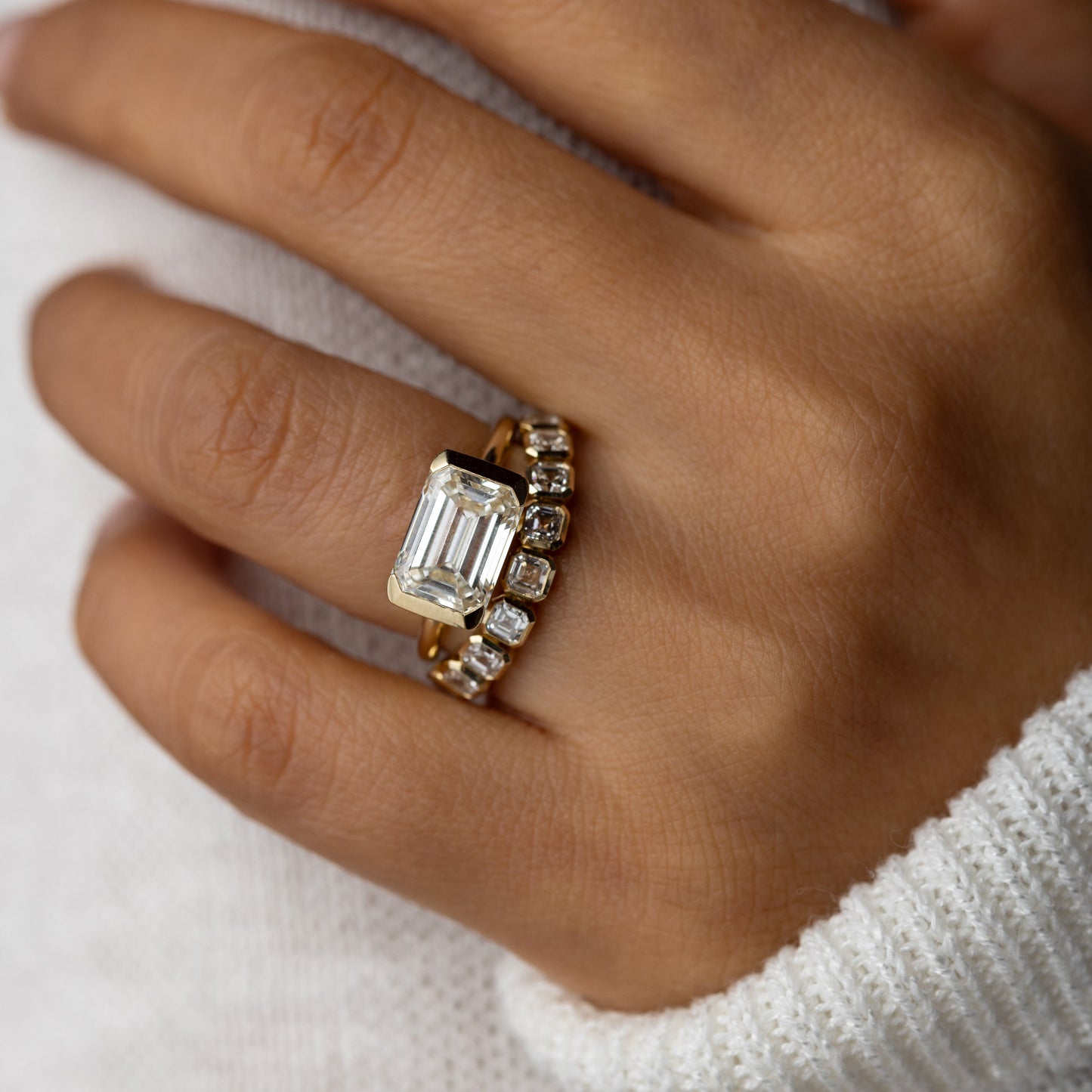 Solitaire-Oval Lab Grown Diamond Engagement Ring