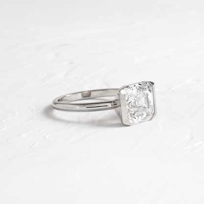 Solitaire-Oval Lab Grown Diamond Engagement Ring