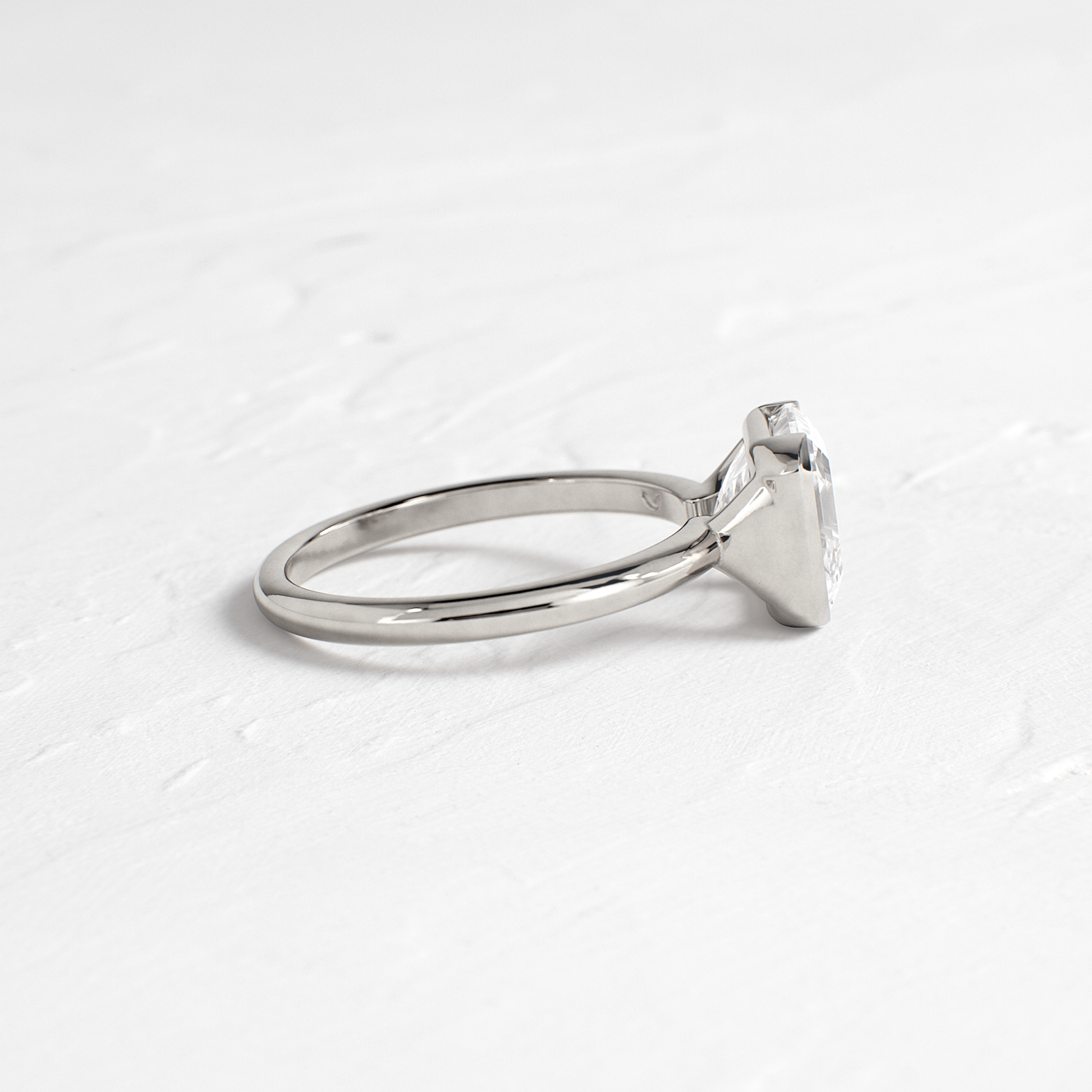 Solitaire-Oval Lab Grown Diamond Engagement Ring