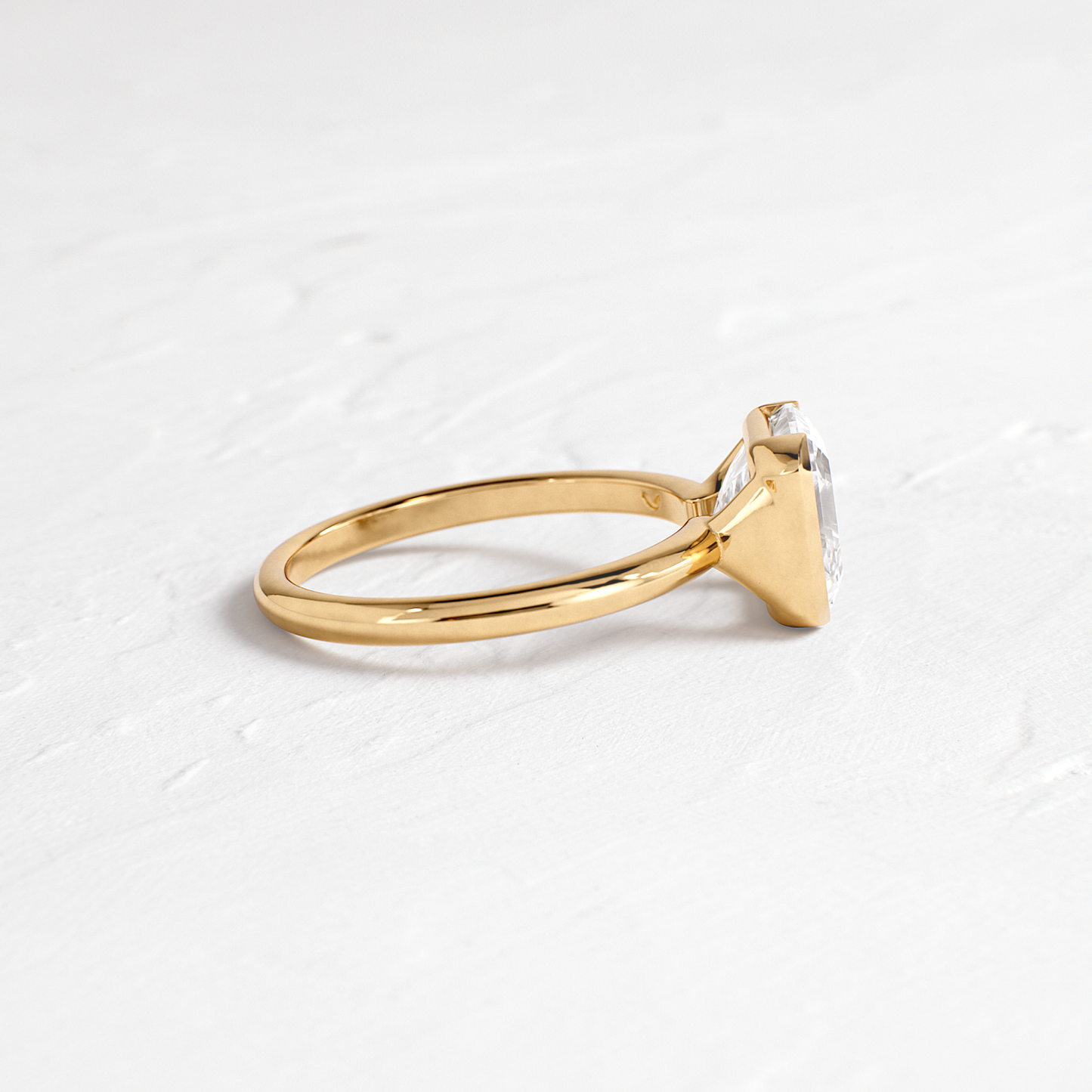 Solitaire-Oval Lab Grown Diamond Engagement Ring