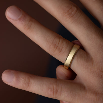 Classic- Men's Wedding Band