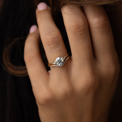 Cluster & Two Prong-Round Lab Grown Diamond Engagement Ring