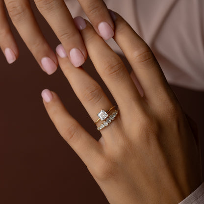 Solitaire-Oval Lab Grown Diamond Engagement Ring