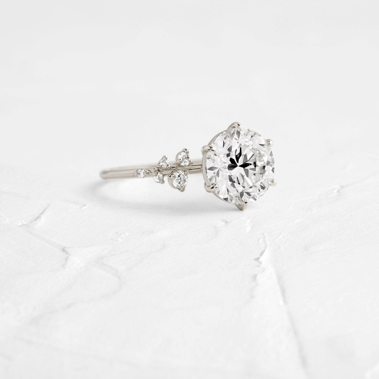 Solitaire-Oval Lab Grown Diamond Engagement Ring