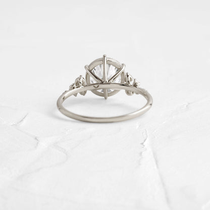 Solitaire-Oval Lab Grown Diamond Engagement Ring