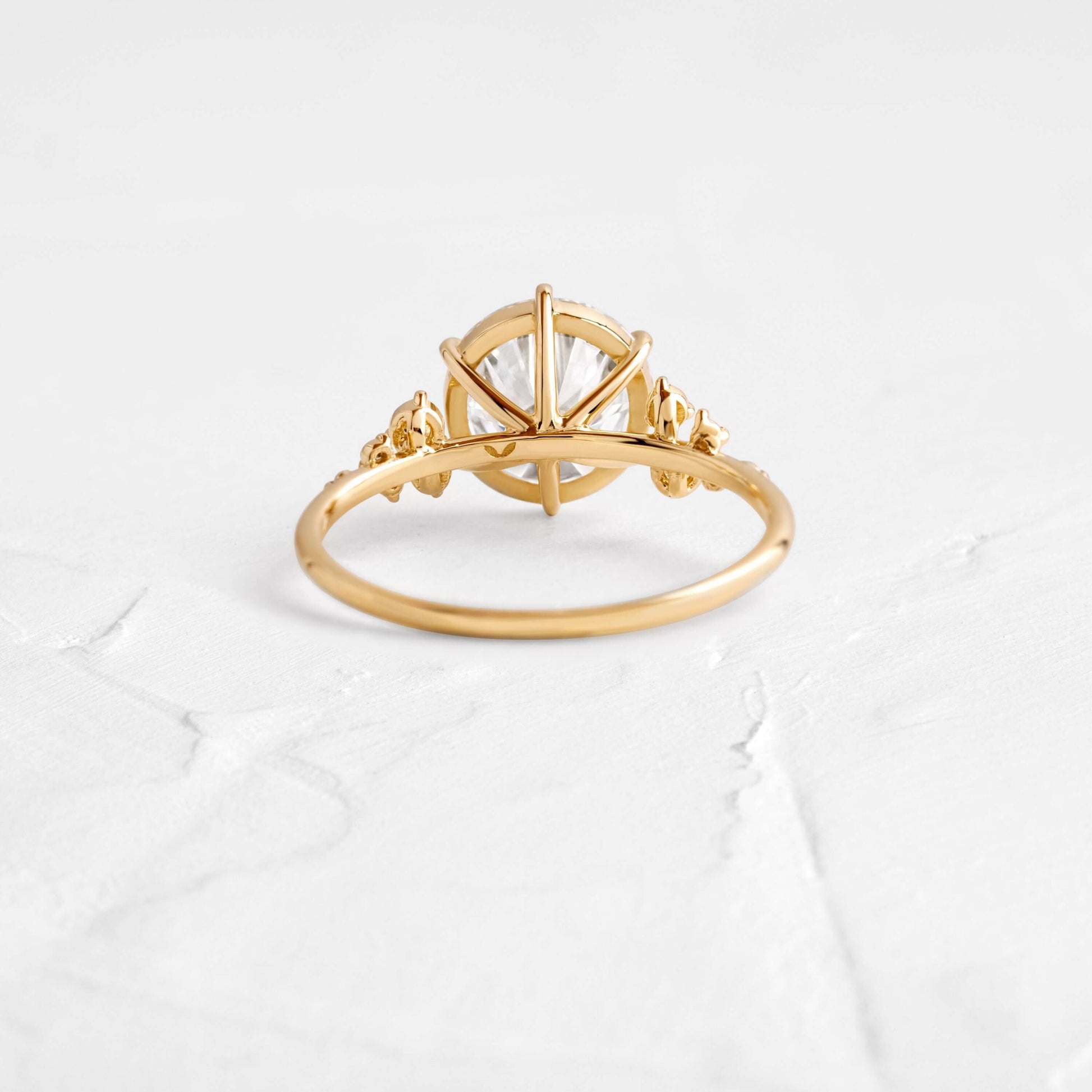 Solitaire-Oval Lab Grown Diamond Engagement Ring