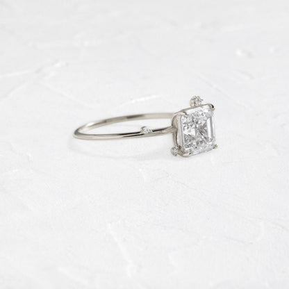 Solitaire-Oval Lab Grown Diamond Engagement Ring