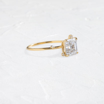 Solitaire-Oval Lab Grown Diamond Engagement Ring