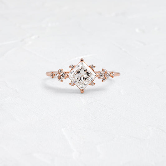 Solitaire-Oval Lab Grown Diamond Engagement Ring