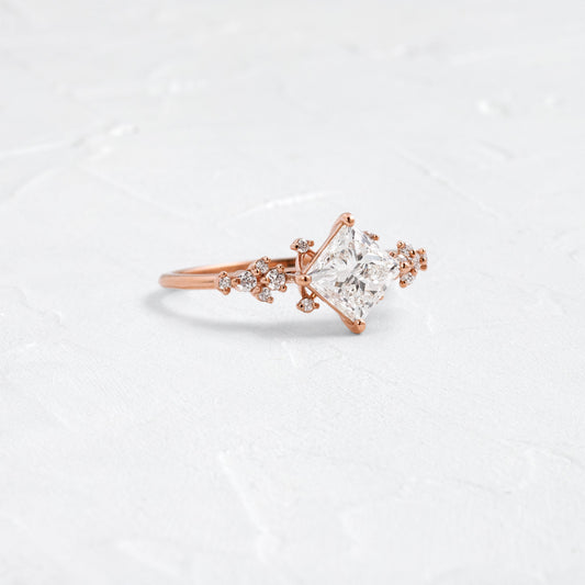 Solitaire-Oval Lab Grown Diamond Engagement Ring