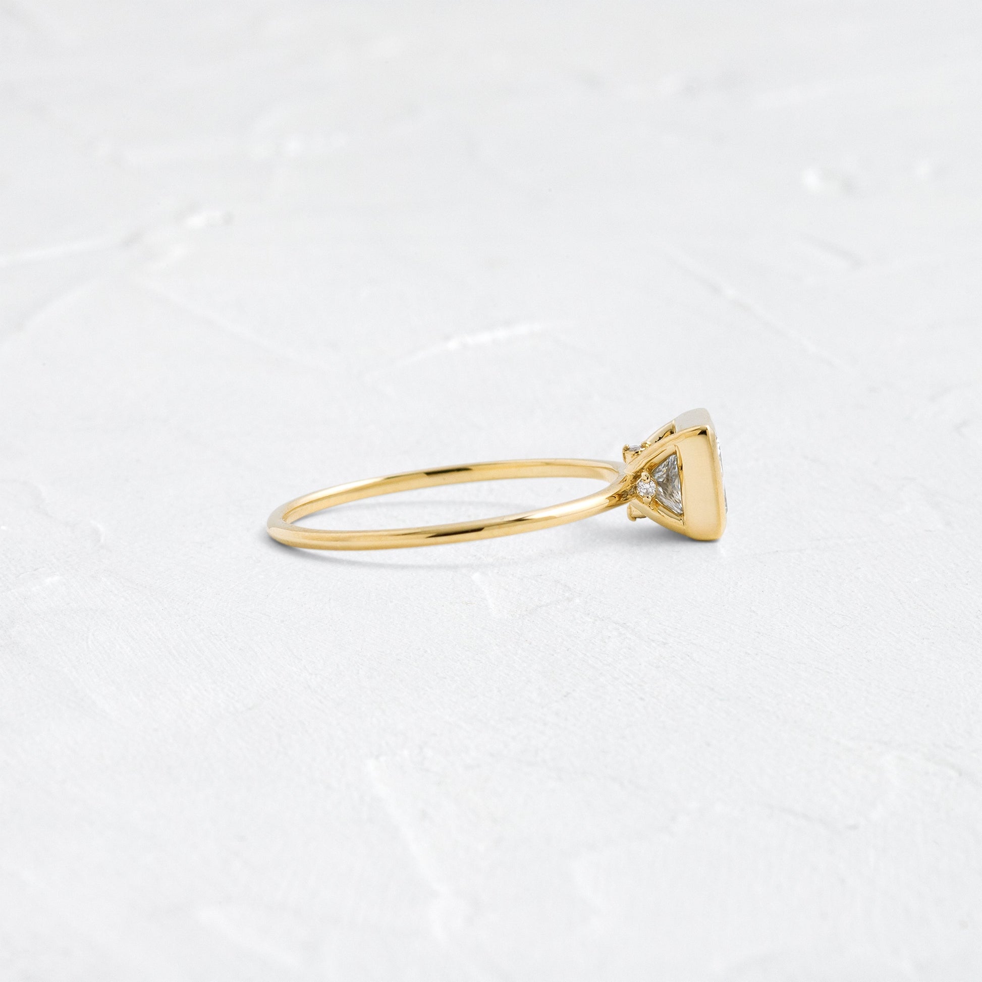 Bezel-Princess Lab Grown Diamond Engagement Ring