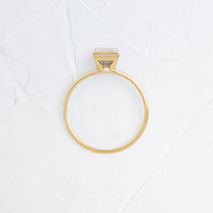 Solitaire-Oval Lab Grown Diamond Engagement Ring