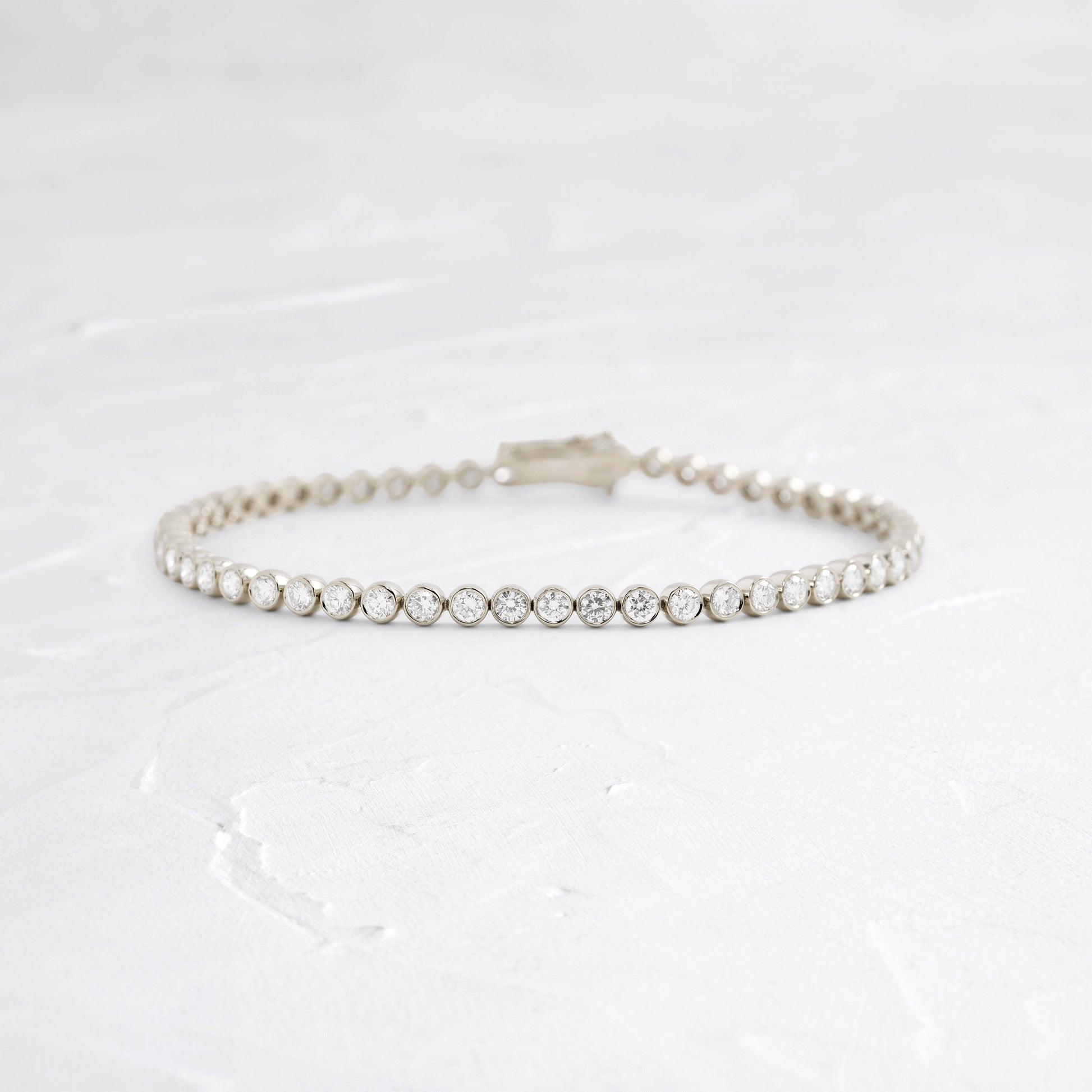 Solitaire Bezel-1.0 CT Oval Lab Grown Diamond Bracelets