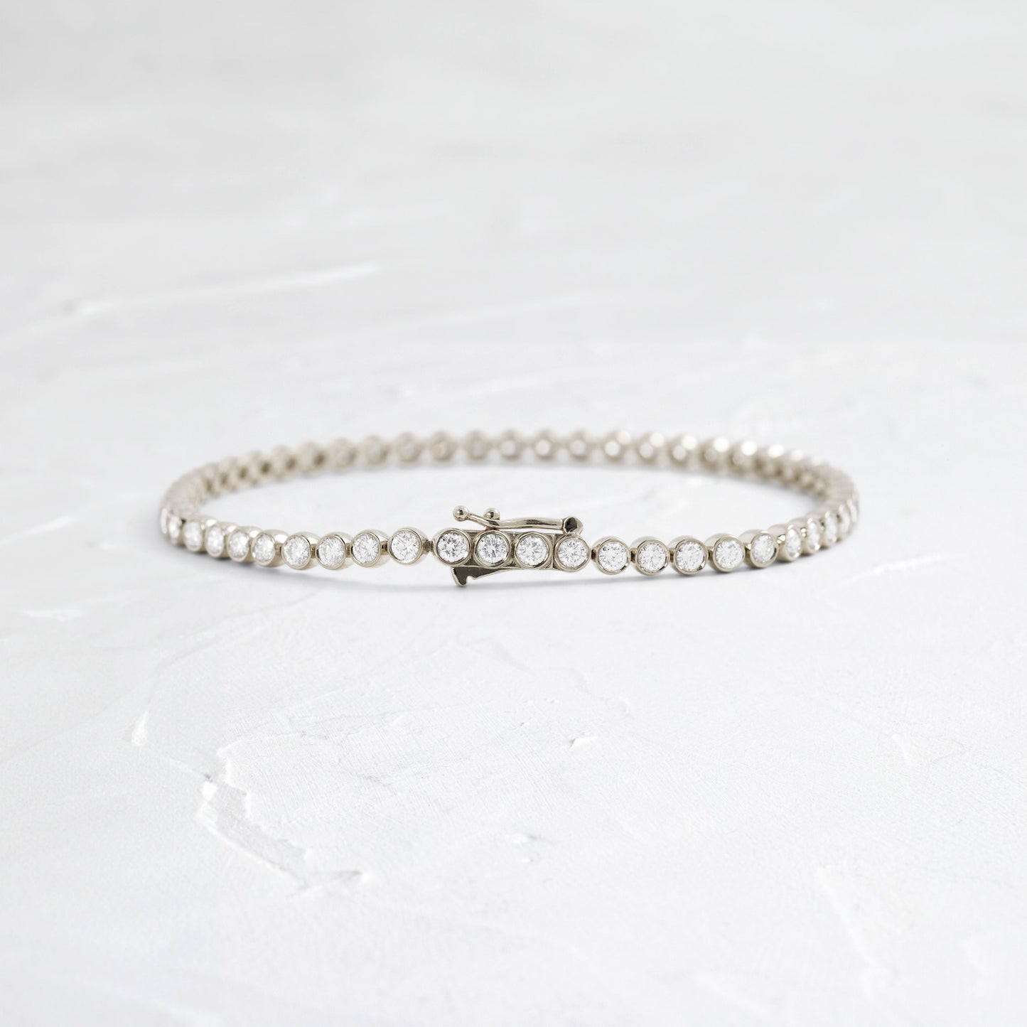 Solitaire Bezel-1.0 CT Oval Lab Grown Diamond Bracelets