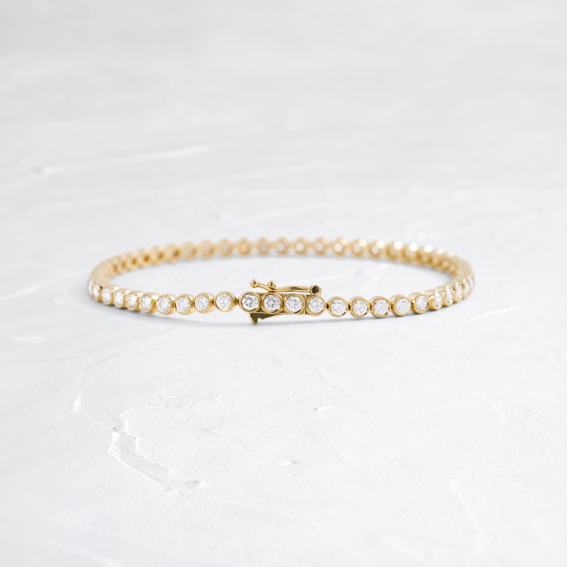 Solitaire Bezel-1.0 CT Oval Lab Grown Diamond Bracelets