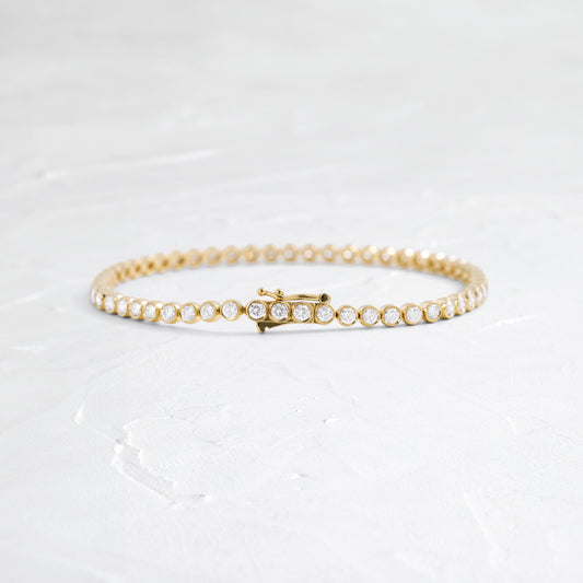 Solitaire Bezel-1.0 CT Oval Lab Grown Diamond Bracelets