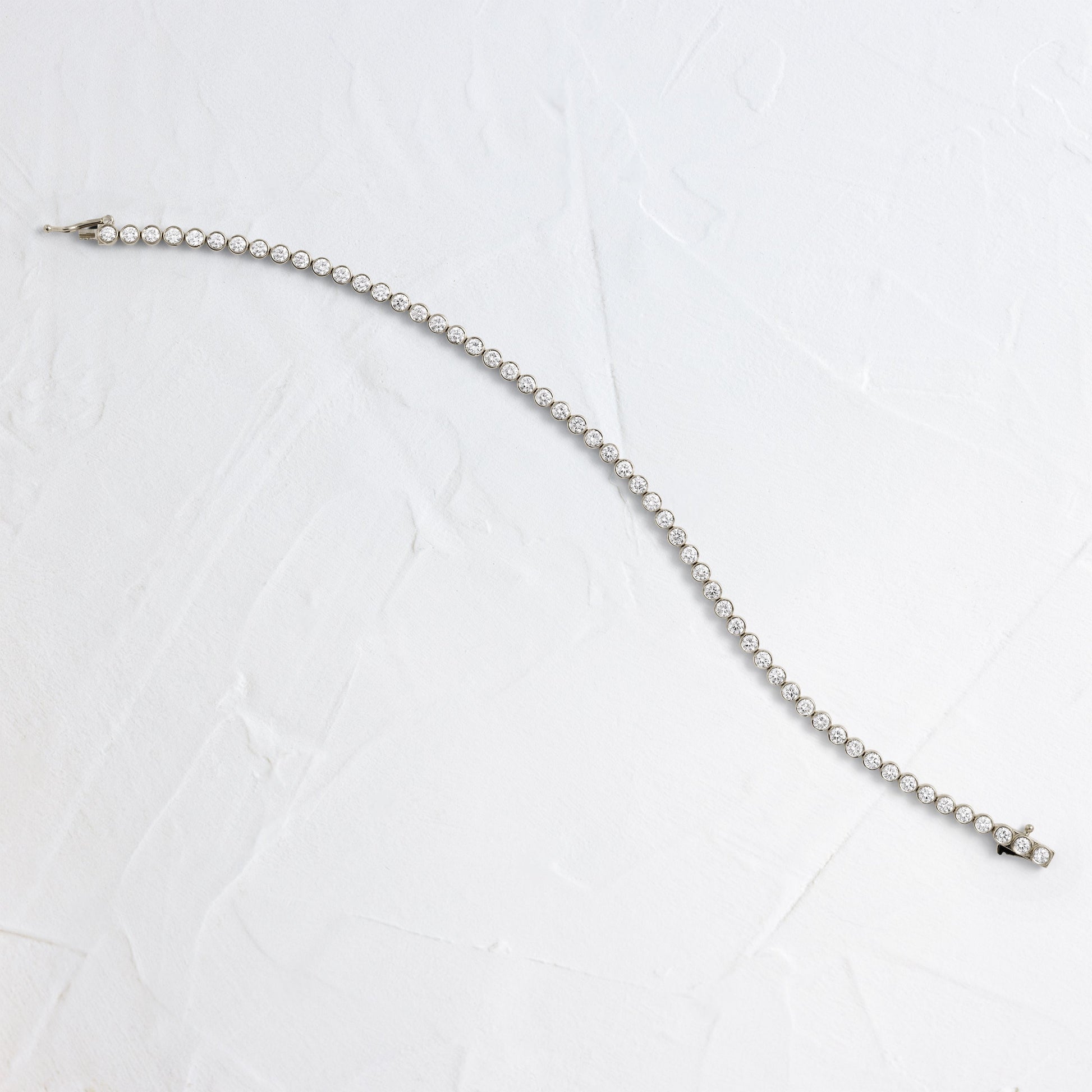 Solitaire Bezel-1.0 CT Oval Lab Grown Diamond Bracelets