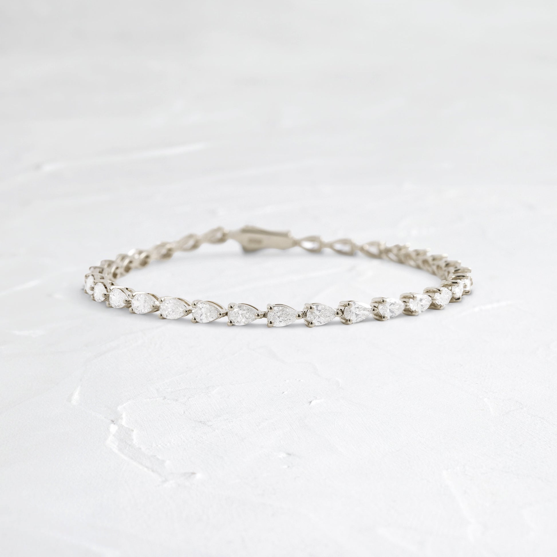 Solitaire Bezel-1.0 CT Oval Lab Grown Diamond Bracelets
