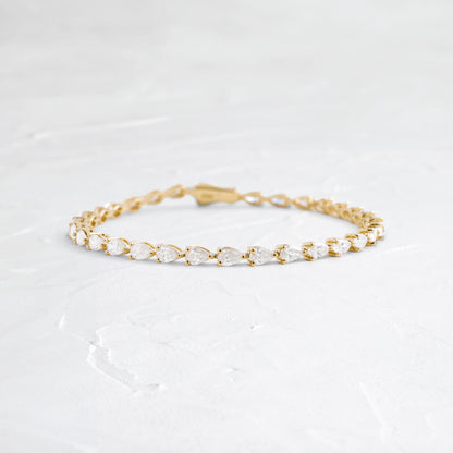 Solitaire Bezel-1.0 CT Oval Lab Grown Diamond Bracelets