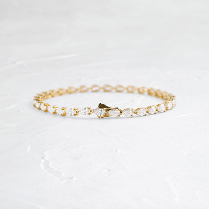 Solitaire Bezel-1.0 CT Oval Lab Grown Diamond Bracelets