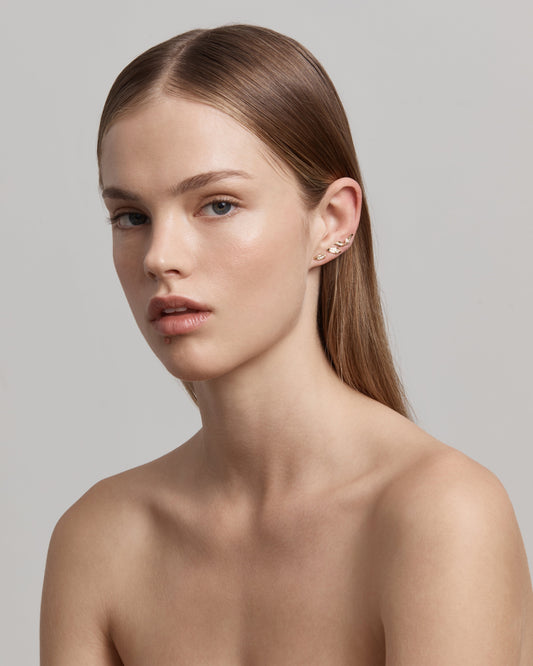 0.03 Carat Round Lab Grown Diamond Leaf Stud Earrings 2