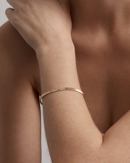 Line Textured Gold Bangle Bracelet 5