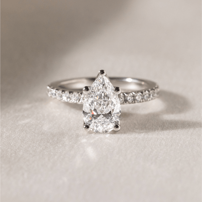 Solitaire-Oval Lab Grown Diamond Engagement Ring