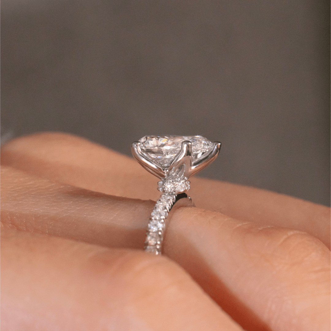 Solitaire-Oval Lab Grown Diamond Engagement Ring