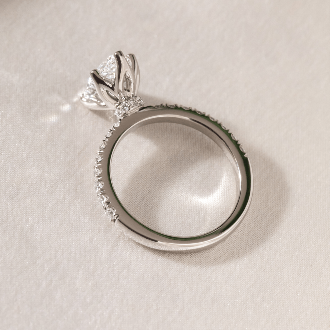 Solitaire-Oval Lab Grown Diamond Engagement Ring
