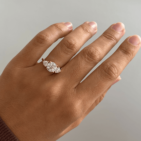 Solitaire-Oval Lab Grown Diamond Engagement Ring