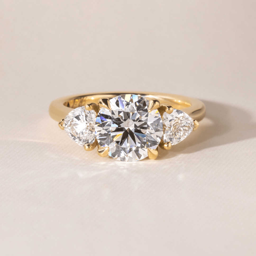 Solitaire-Oval Lab Grown Diamond Engagement Ring